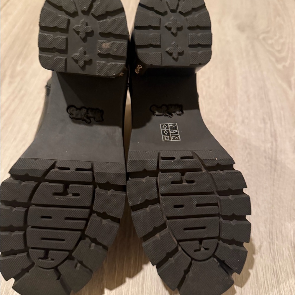 NWOT Coach “Chrissy” Black Leather Heeled Ankle Booties Size 7 - Picture 11 of 13